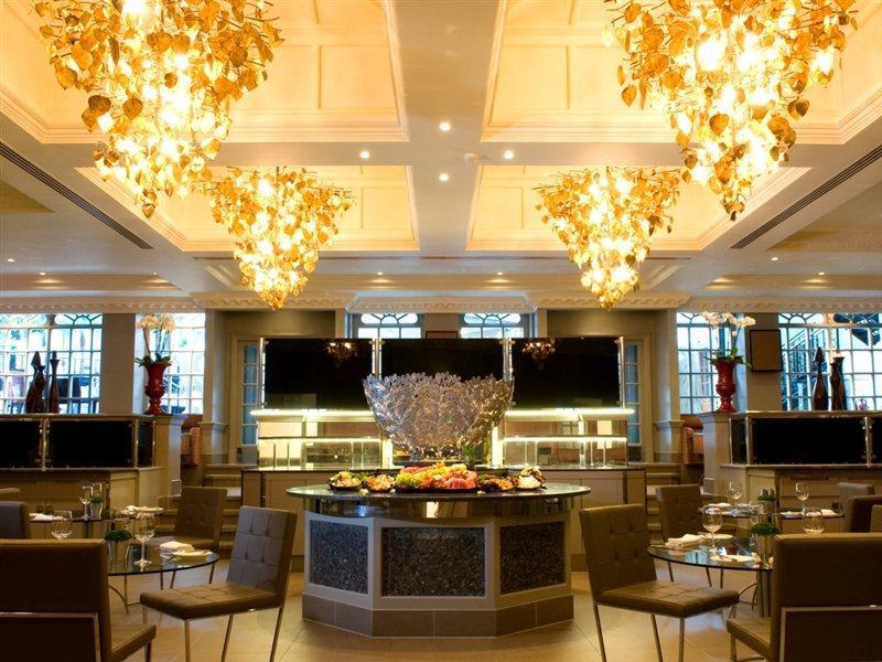 Radisson Blu Hotel, London Heathrow Hillingdon Ngoại thất bức ảnh